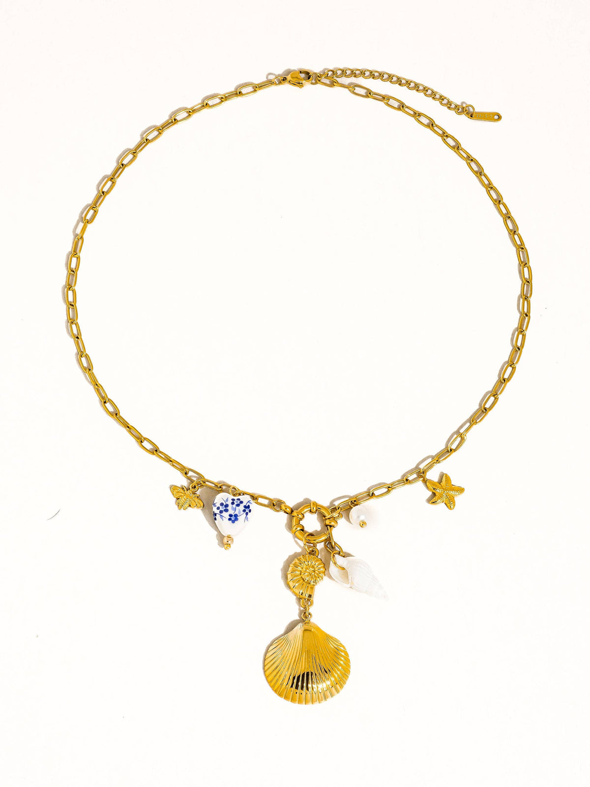 Briar Charm Necklace
