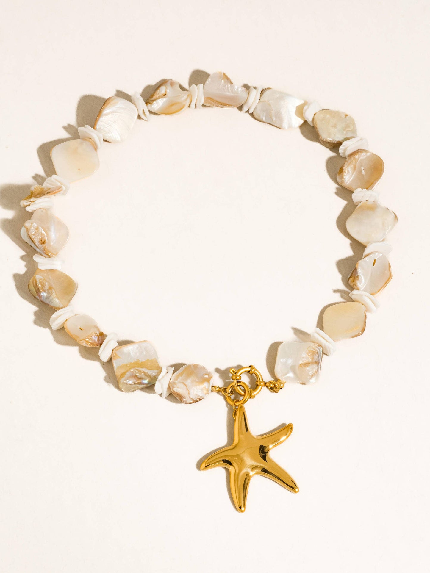 Kailani 18K Gold Non-Tarnish Shell Starfish Necklace: Yellow Gold