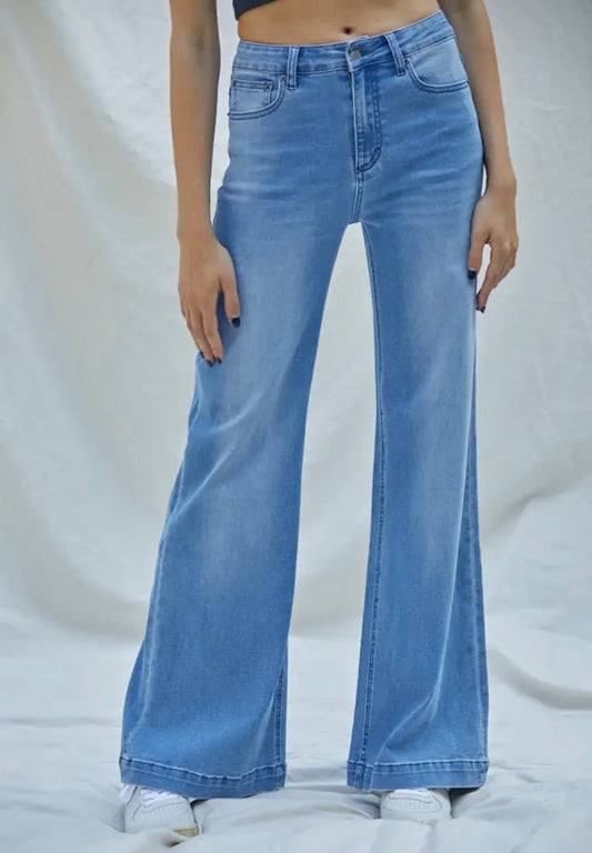 Relaxed Wide Leg Denim
