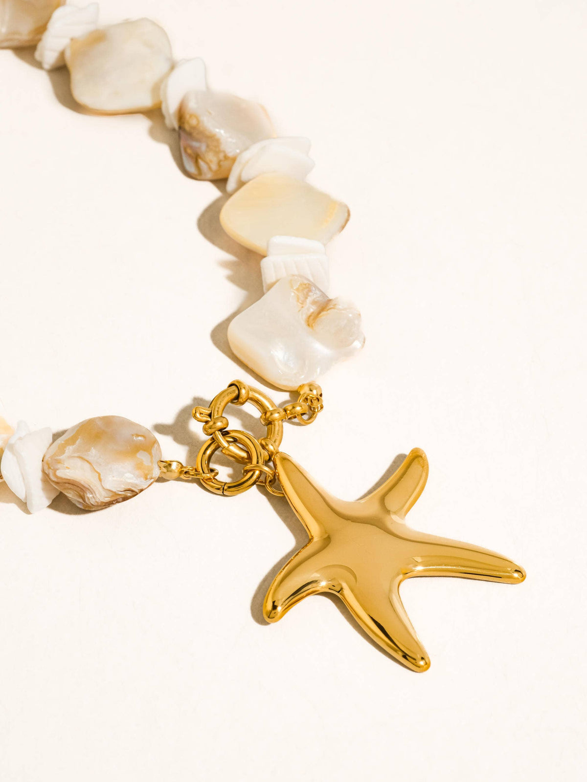 Kailani 18K Gold Non-Tarnish Shell Starfish Necklace: Yellow Gold